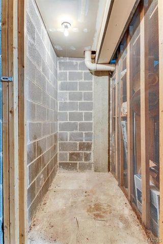 5353 N Kenrick Parke Drive 205, St Louis, MO 63119
