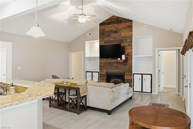 912 Norfleet RD, Virginia Beach, VA 23464