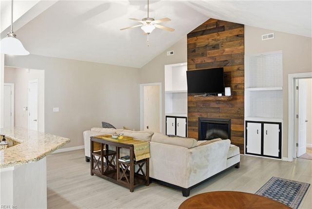 912 Norfleet RD, Virginia Beach, VA 23464