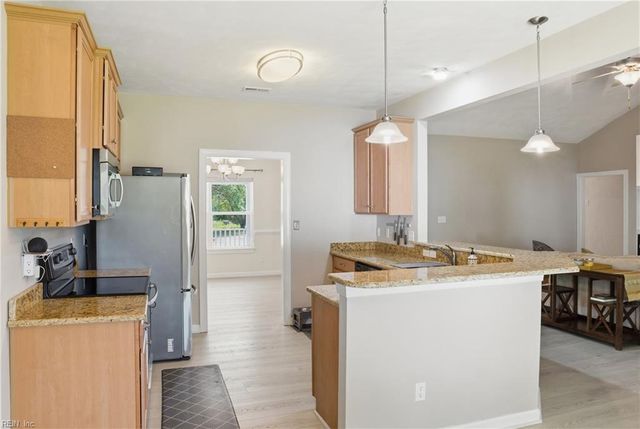 912 Norfleet RD, Virginia Beach, VA 23464