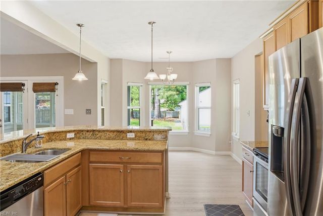 912 Norfleet RD, Virginia Beach, VA 23464