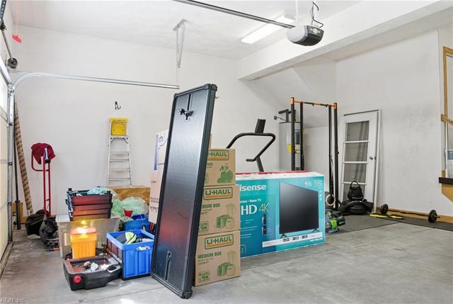 912 Norfleet RD, Virginia Beach, VA 23464