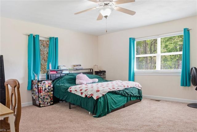 912 Norfleet RD, Virginia Beach, VA 23464