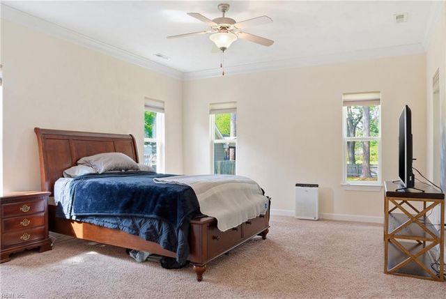 912 Norfleet RD, Virginia Beach, VA 23464