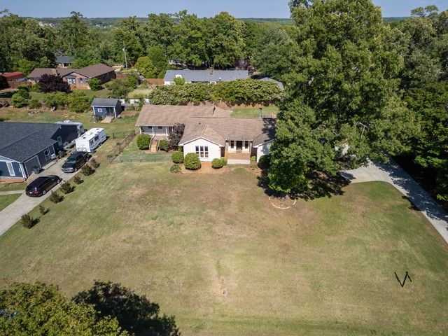 1011 Sierra Drive, Easley, SC 29642