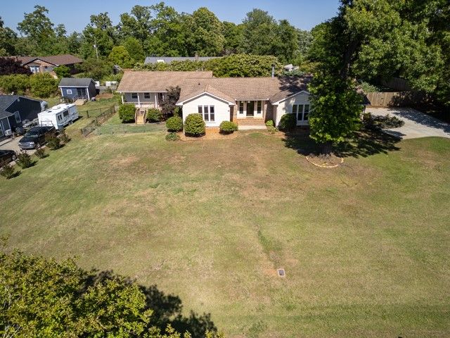 1011 Sierra Drive, Easley, SC 29642