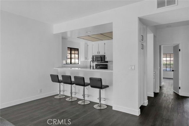 16211 Downey 68, Paramount, CA 90723