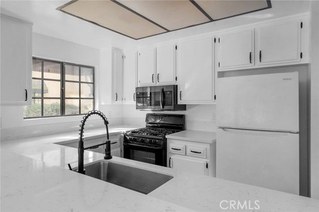 16211 Downey 68, Paramount, CA 90723