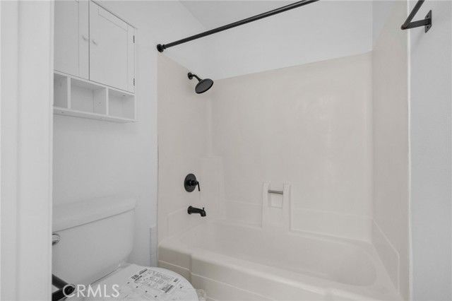 16211 Downey 68, Paramount, CA 90723