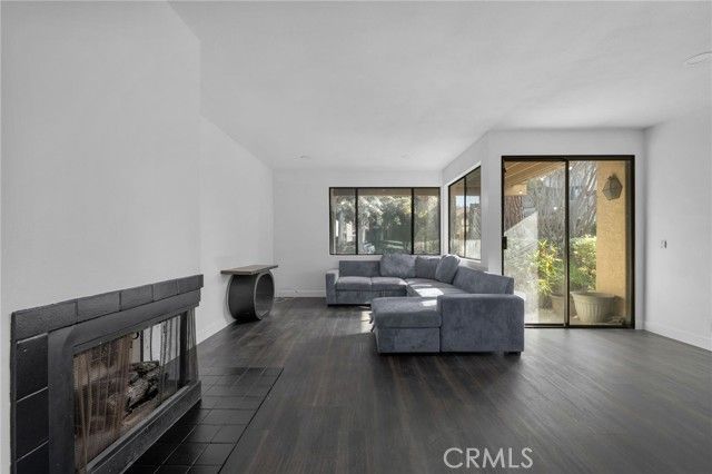 16211 Downey 68, Paramount, CA 90723