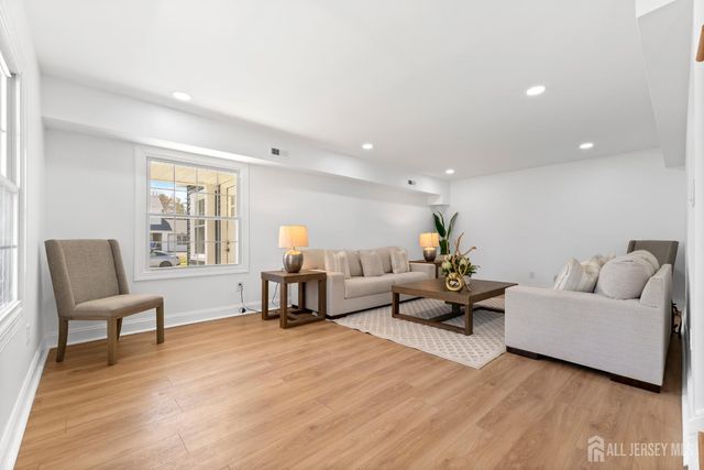 101 Bayberry Lane, Willingboro, NJ 08046