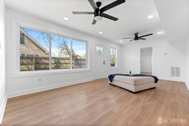 101 Bayberry Lane, Willingboro, NJ 08046