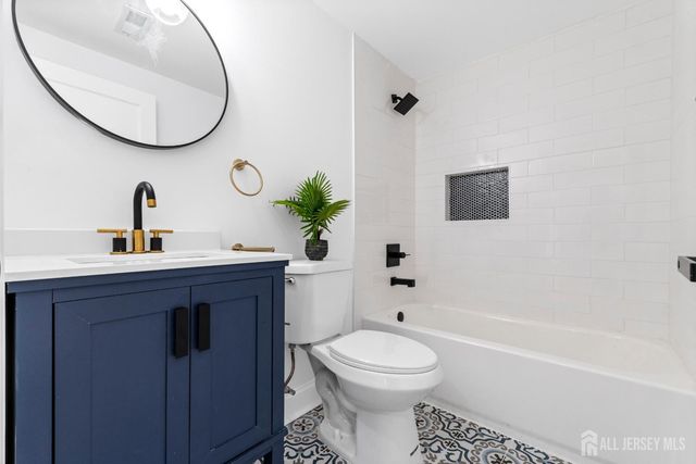 101 Bayberry Lane, Willingboro, NJ 08046