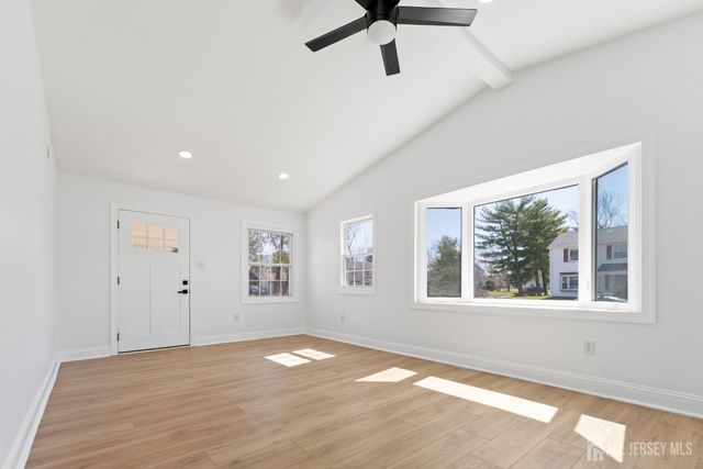 101 Bayberry Lane, Willingboro, NJ 08046