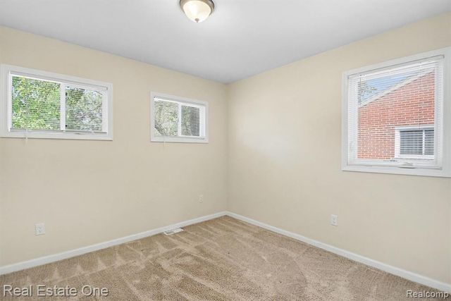 29025 W Chicago Street, Livonia, MI 48150