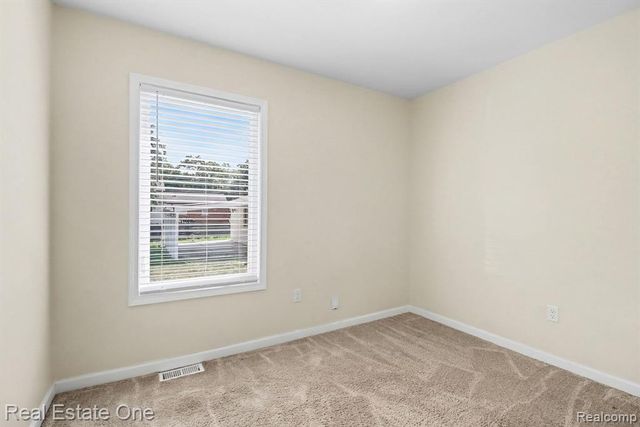29025 W Chicago Street, Livonia, MI 48150
