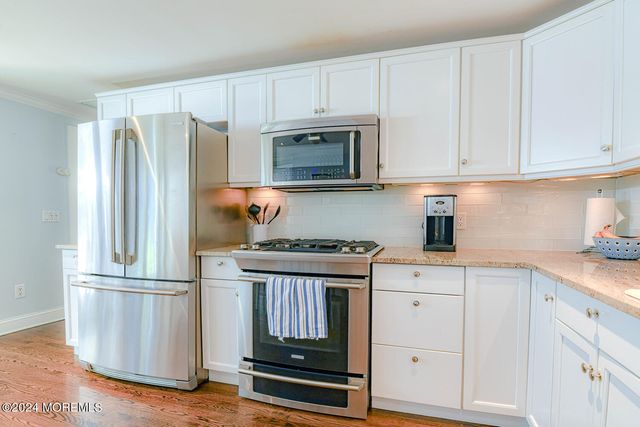 94 Embury Avenue, Ocean Grove, NJ 07756