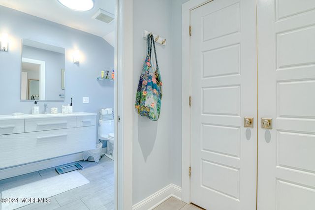94 Embury Avenue, Ocean Grove, NJ 07756