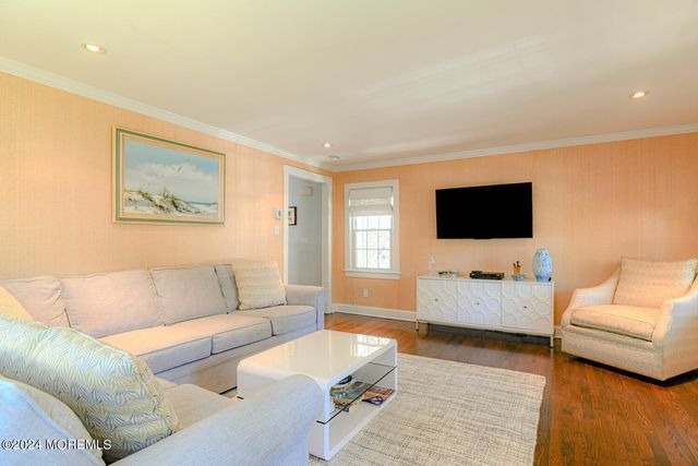 94 Embury Avenue, Ocean Grove, NJ 07756