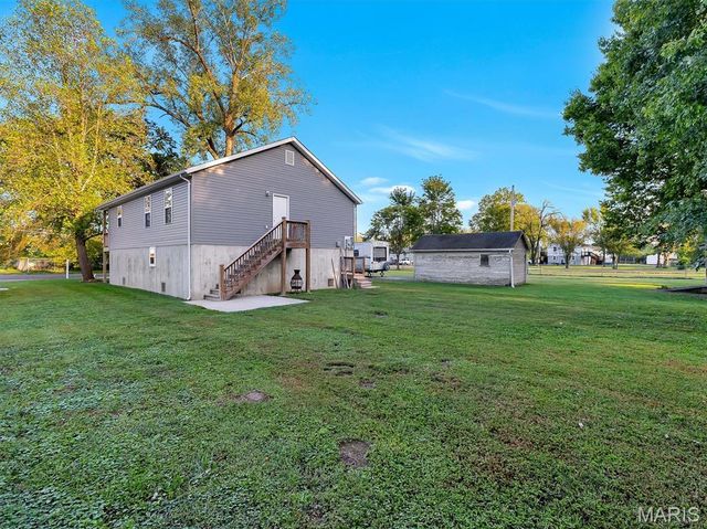 609 S 2nd Street, Pacific, MO 63069