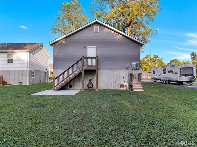 609 S 2nd Street, Pacific, MO 63069