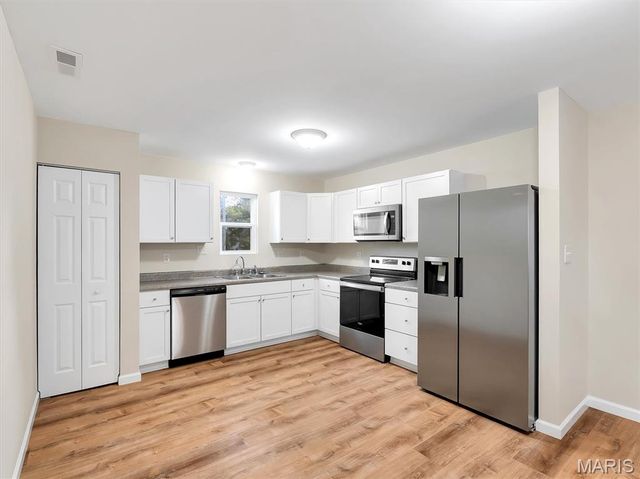 609 S 2nd Street, Pacific, MO 63069