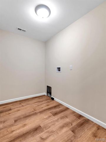 609 S 2nd Street, Pacific, MO 63069