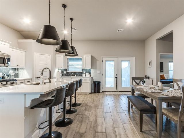 8605 NW 77th Place, Oklahoma City, OK 73132