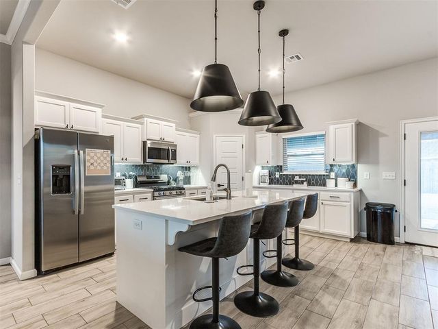 8605 NW 77th Place, Oklahoma City, OK 73132