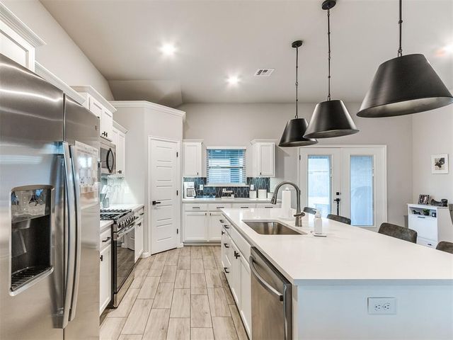 8605 NW 77th Place, Oklahoma City, OK 73132