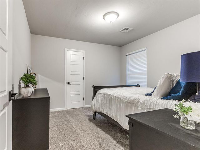 8605 NW 77th Place, Oklahoma City, OK 73132