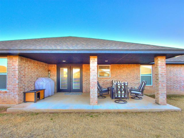 8605 NW 77th Place, Oklahoma City, OK 73132
