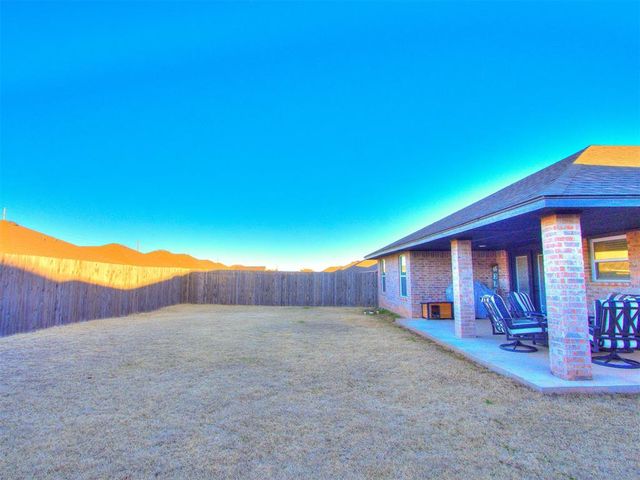 8605 NW 77th Place, Oklahoma City, OK 73132