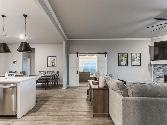 8605 NW 77th Place, Oklahoma City, OK 73132