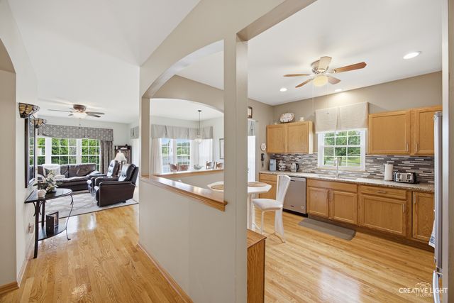 1901 Lakeside Drive, Montgomery, IL 60538
