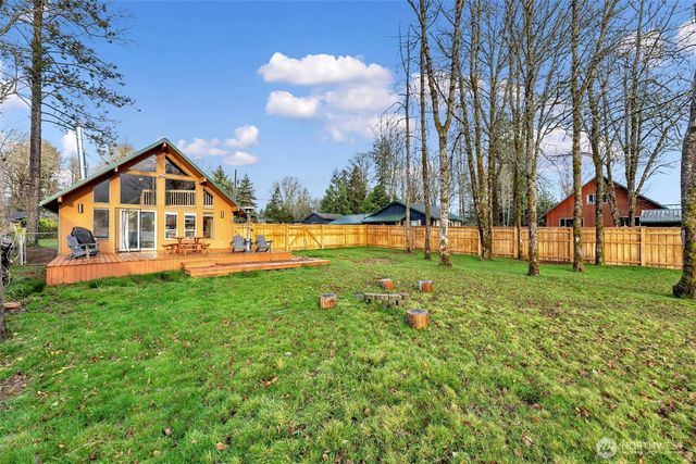 404 Streeter Road, Silverlake, WA 98645