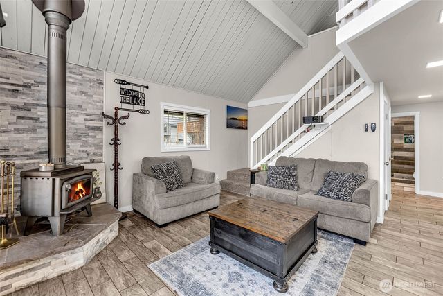 404 Streeter Road, Silverlake, WA 98645