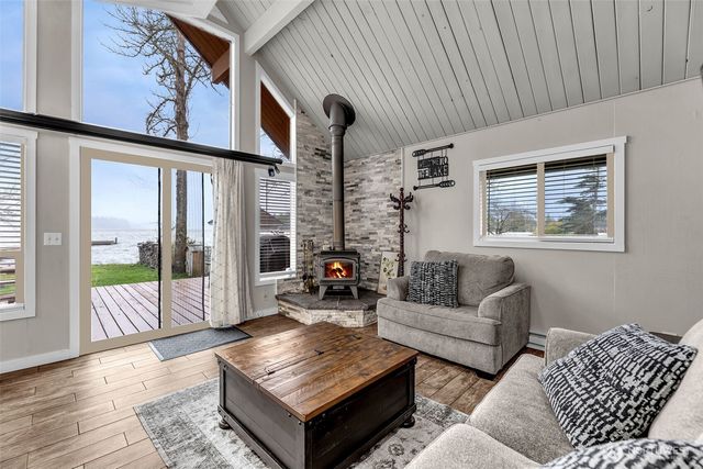 404 Streeter Road, Silverlake, WA 98645