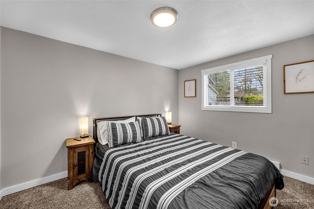 404 Streeter Road, Silverlake, WA 98645