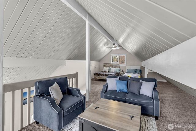 404 Streeter Road, Silverlake, WA 98645