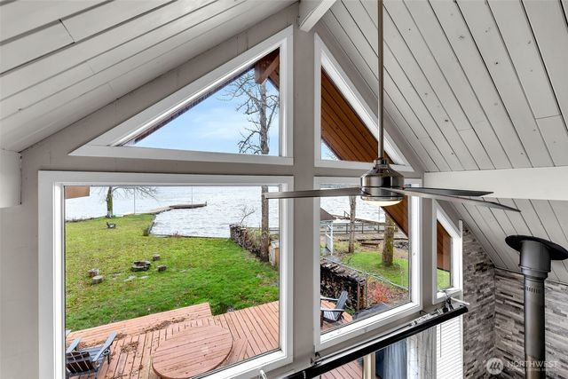 404 Streeter Road, Silverlake, WA 98645