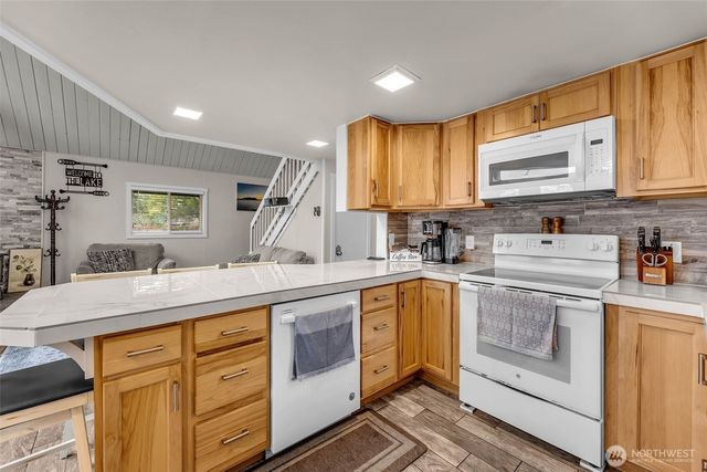 404 Streeter Road, Silverlake, WA 98645