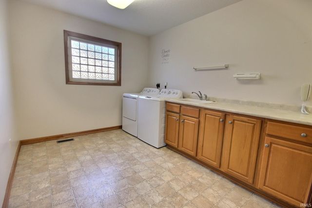 1115 Brandon Way, Fort Wayne, IN 46845