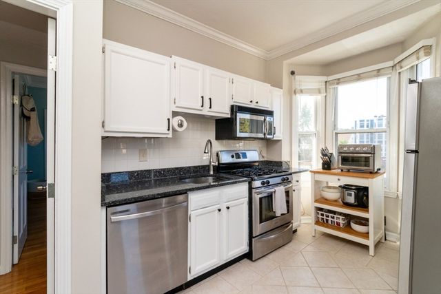 201 D St 2, Boston, MA 02127