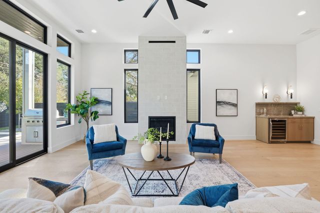 3106 Greenlawn PKWY, Austin, TX 78757