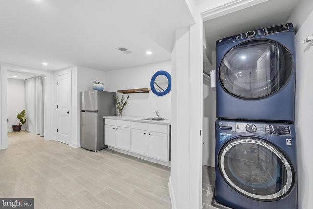 2211 FRANKLIN ST NE, Washington, DC 20018