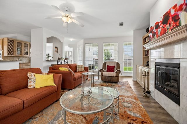 9705 Valley Lake Court, Irving, TX 75063