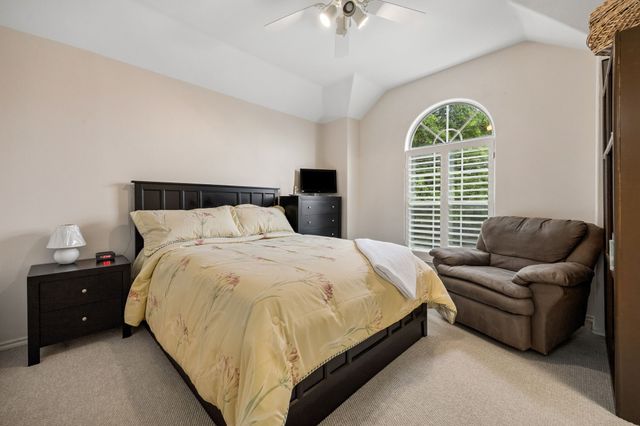 9705 Valley Lake Court, Irving, TX 75063