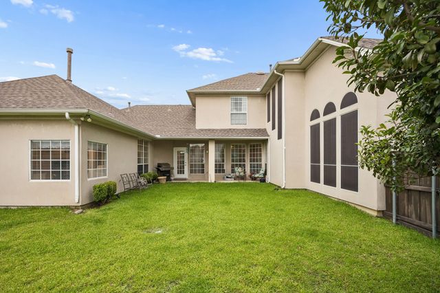 9705 Valley Lake Court, Irving, TX 75063