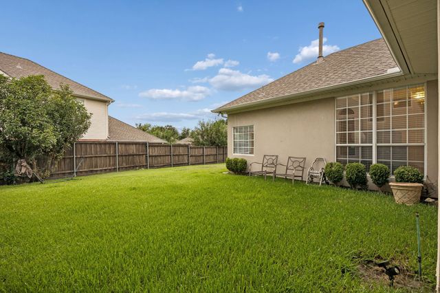 9705 Valley Lake Court, Irving, TX 75063